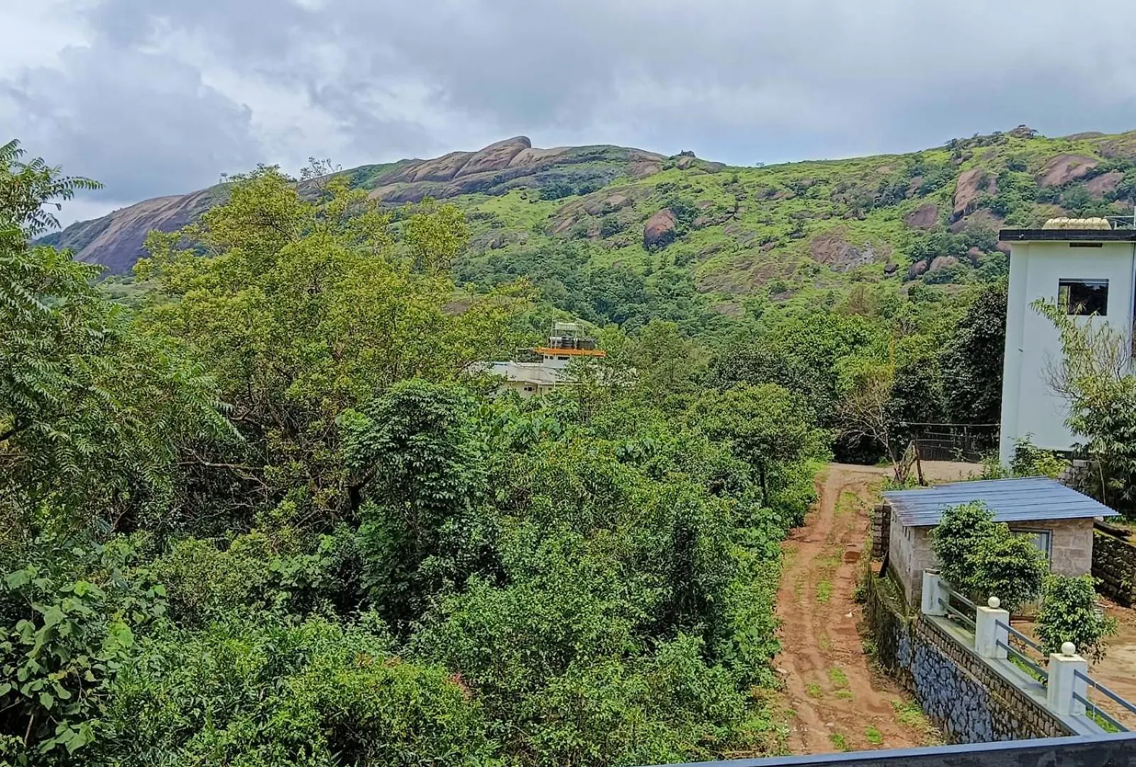 Sharon Valley Vagamon